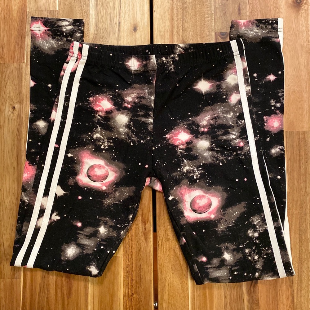 NWT No boundaries galaxy leggings